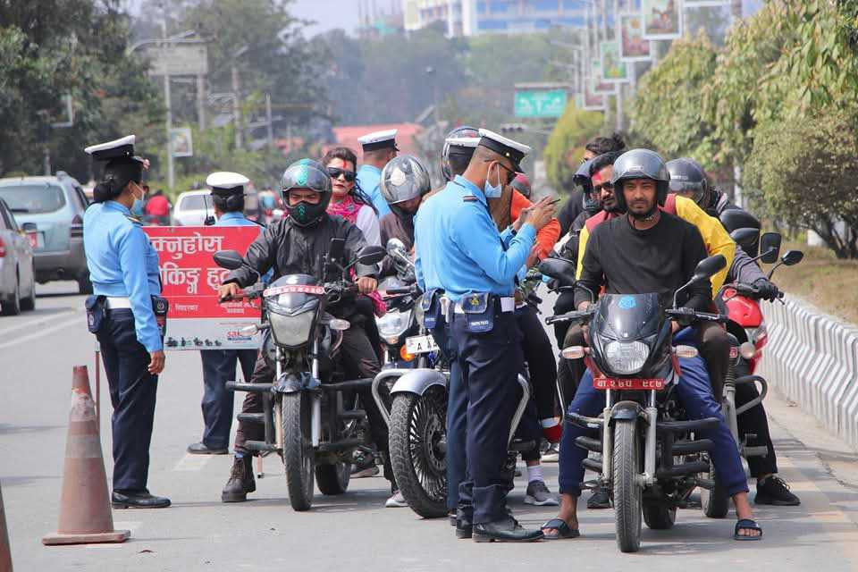 होलीमा उच्छृङ्खल गतिविधि गरेको आरोपमा ५५ जना नियन्त्रणमा