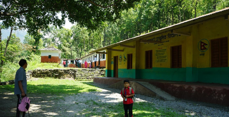 वालिङमा ‘एक विद्यालय एक करेसाबारी अभियान’