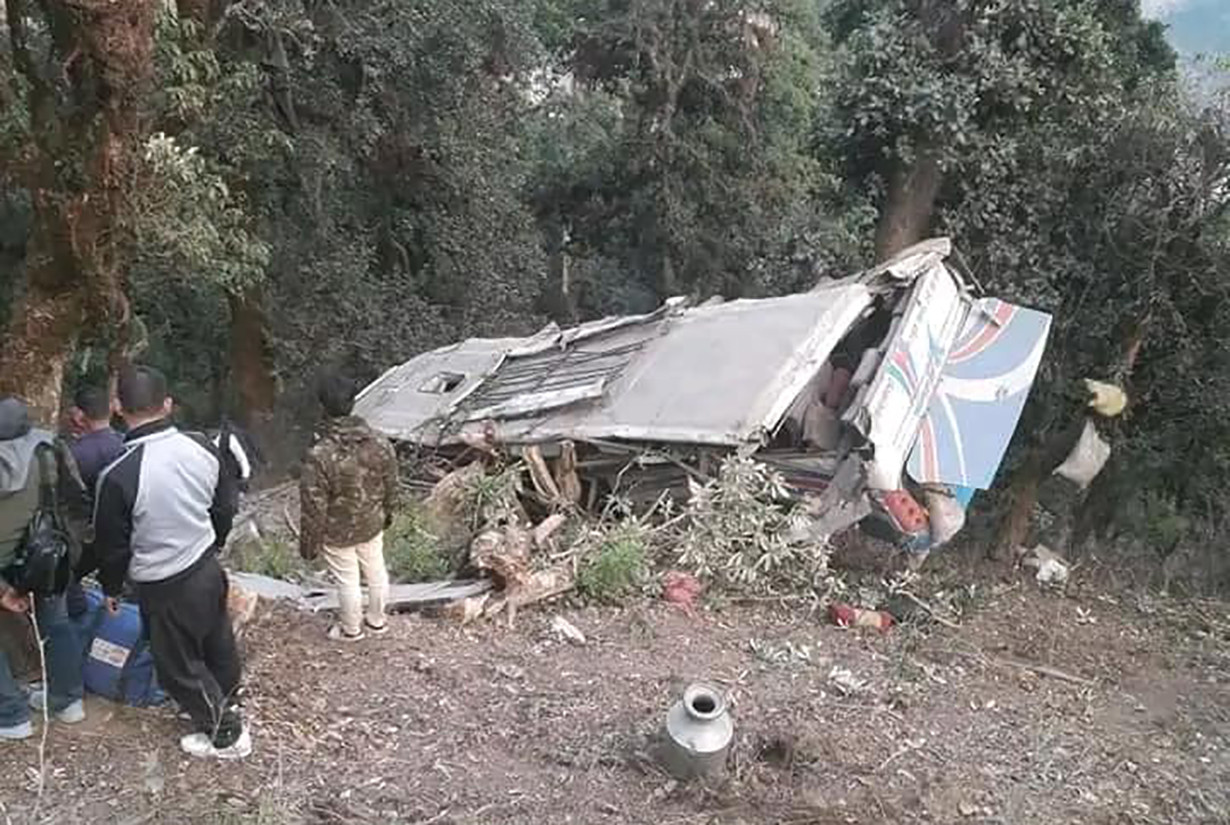 बागलुङबस दुर्घटना अपडेट : मृतकको सङ्ख्या आठ पुग्यो
