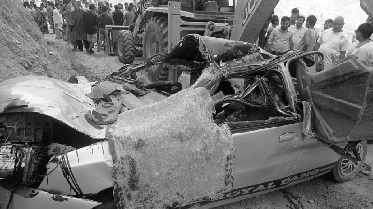 स्वर्गद्वारीबाट फर्किएका तीर्थयात्री सवार कार दुर्घटना, ८ जनाको मृत्यु 