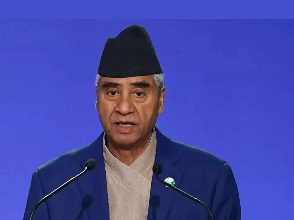 कांग्रेसले पार्टीबाट सरकारमा सहभागी मन्त्रीहरूसँग छलफल गर्दै