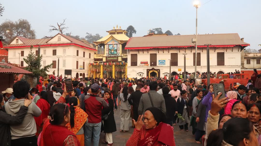 आज महाशिवरात्रि : बिहान दुई बजेदेखि पशुपतिनाथ मन्दिरका चारै ढोका खुला