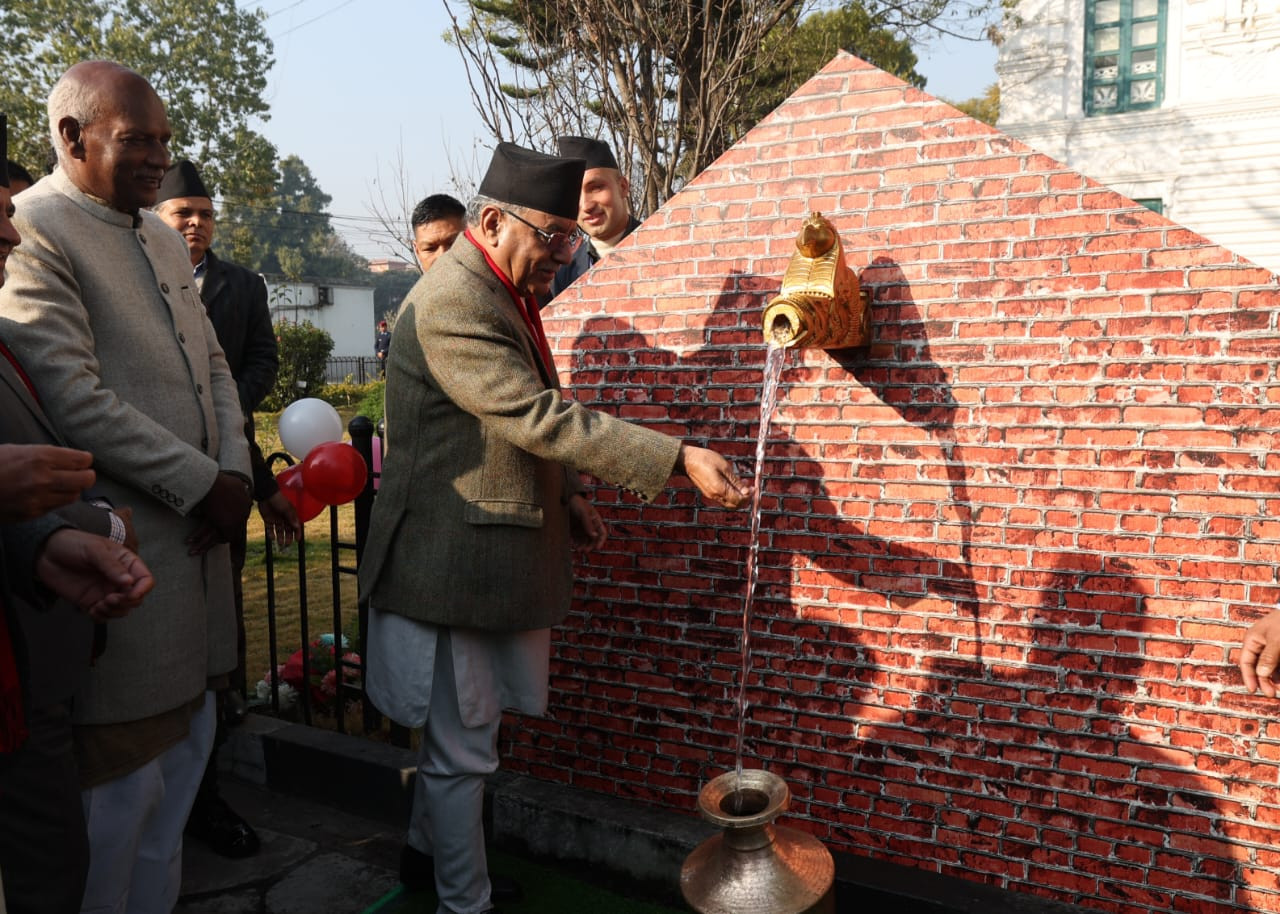 प्रधानमन्त्री ‘प्रचण्ड’द्वारा मेलम्ची खानेपानी पुनः वितरणको शुभारम्भ