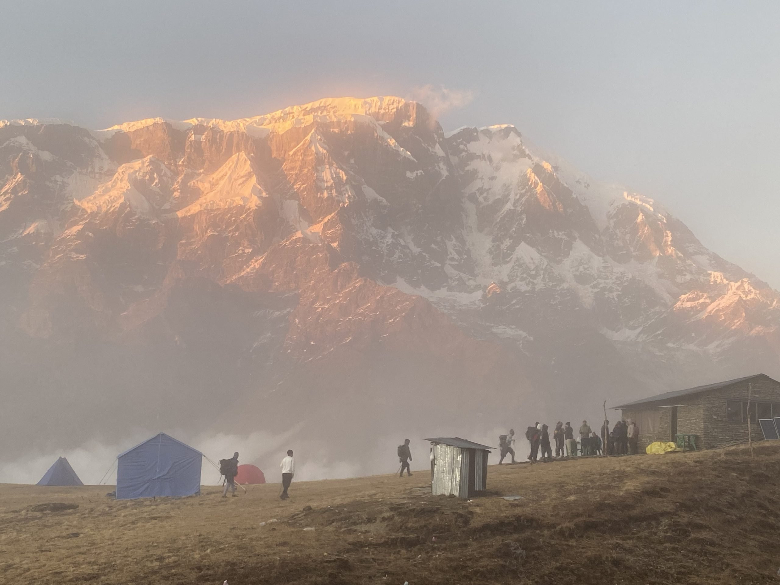 पर्यटनमा थपिँदै उत्साह, पर्यटकसँगै बढ्यो आम्दानी