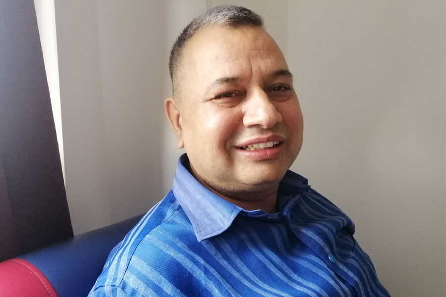 मुटुरोग विशेषज्ञ डा रेग्मी : जसले गरे एक दिनको शिशुदेखि ९५ वर्षका वृद्धसम्मको शल्यक्रिया