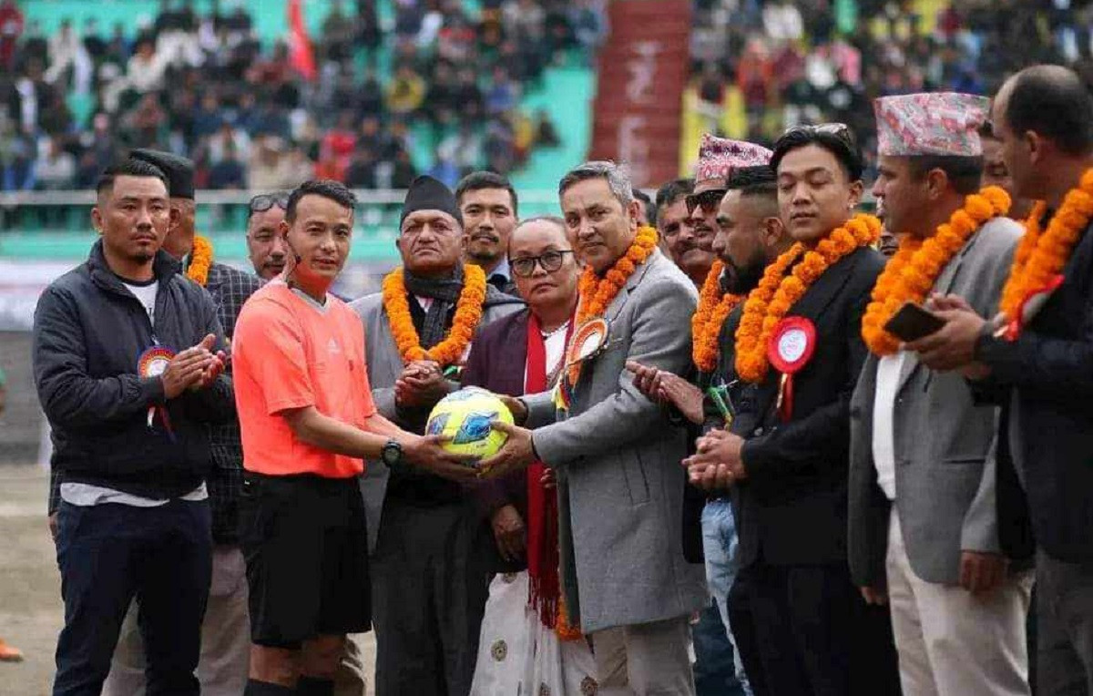 लमजुङमा राष्ट्रव्यापी त्रिवेणी कप सुरु, विजेतालाई ८ लाख 