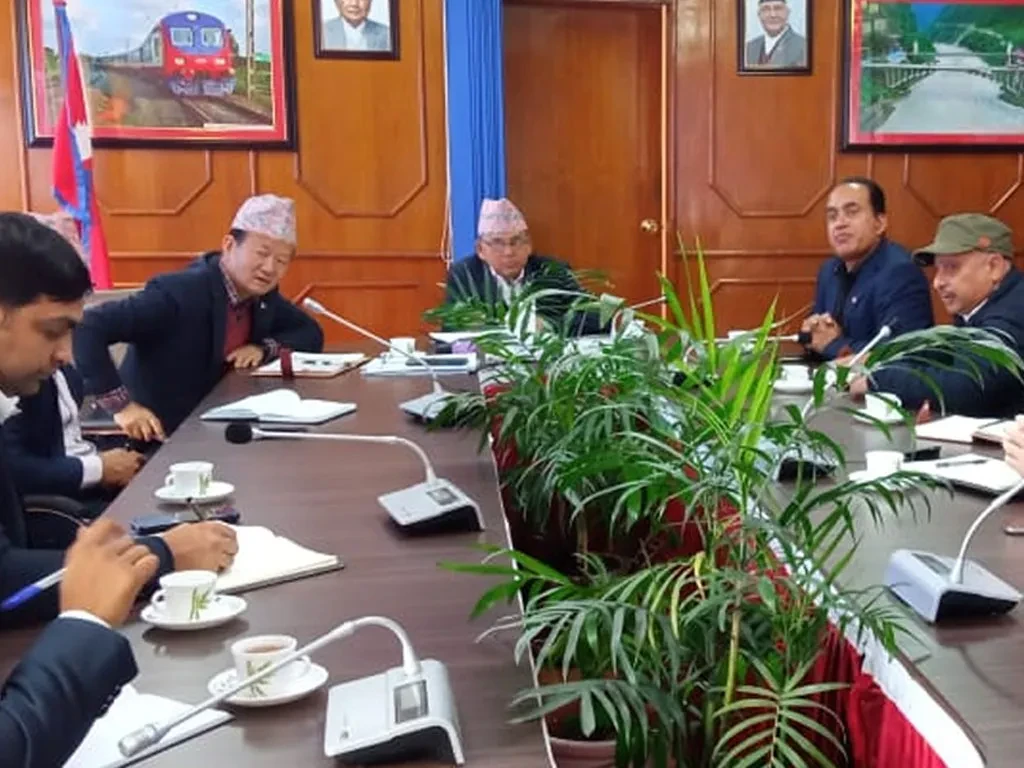 सडक सुरक्षा तथा यातायात व्यवस्थापनमा उच्च स्तरीय प्रविधिको उपयोग गर्न सुझाव