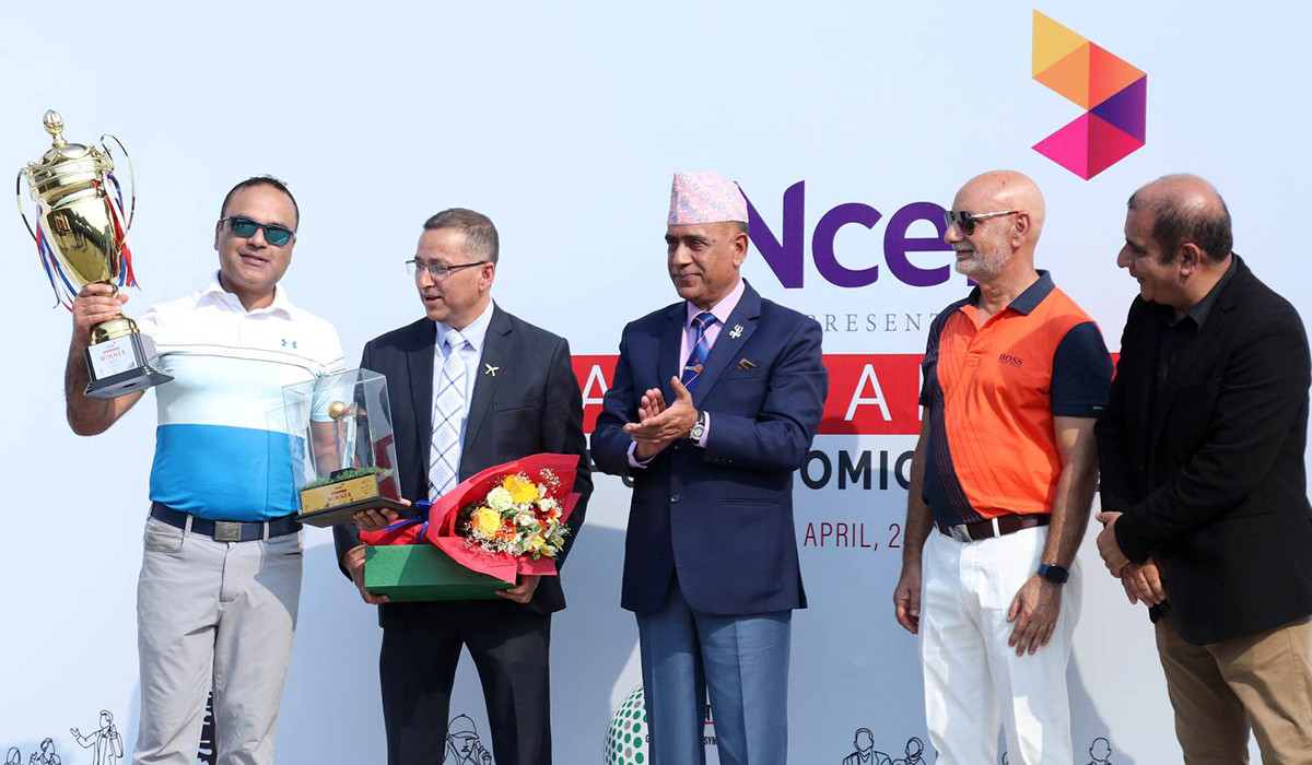 सञ्जयले जिते एनसेल बाह्रखरी गल्फमा सुनको बल, सिनियरतर्फको उपाधि भगवान कोइरालालाई