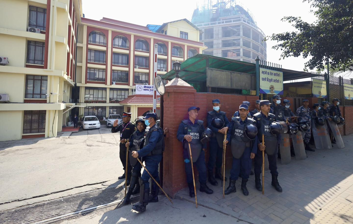 कुलमानलाई हटाइएसँगै विद्युत प्राधिकरणको केन्द्रीय कार्यालयमा बढाइयो सुरक्षा सतर्कता