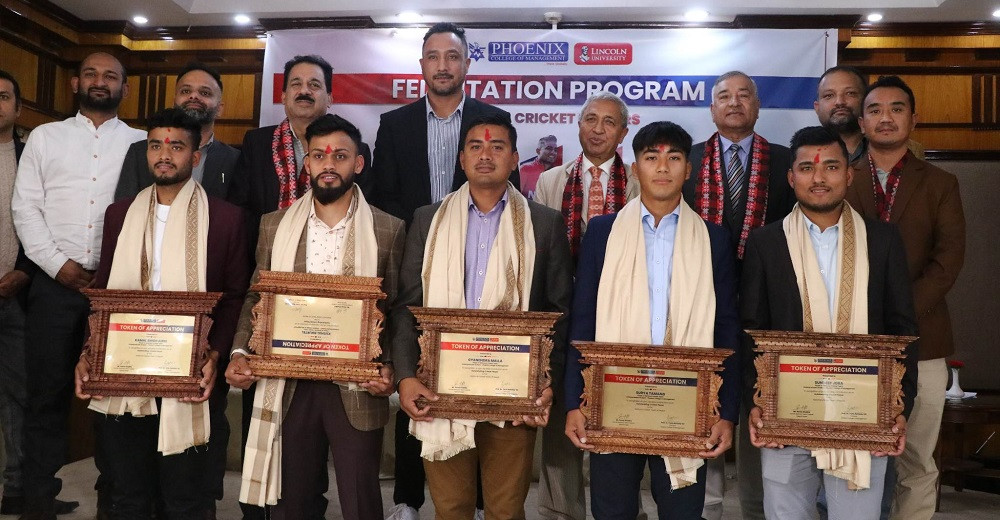 राष्ट्रिय क्रिकेट टोलीका ५ सदस्य सम्मानित