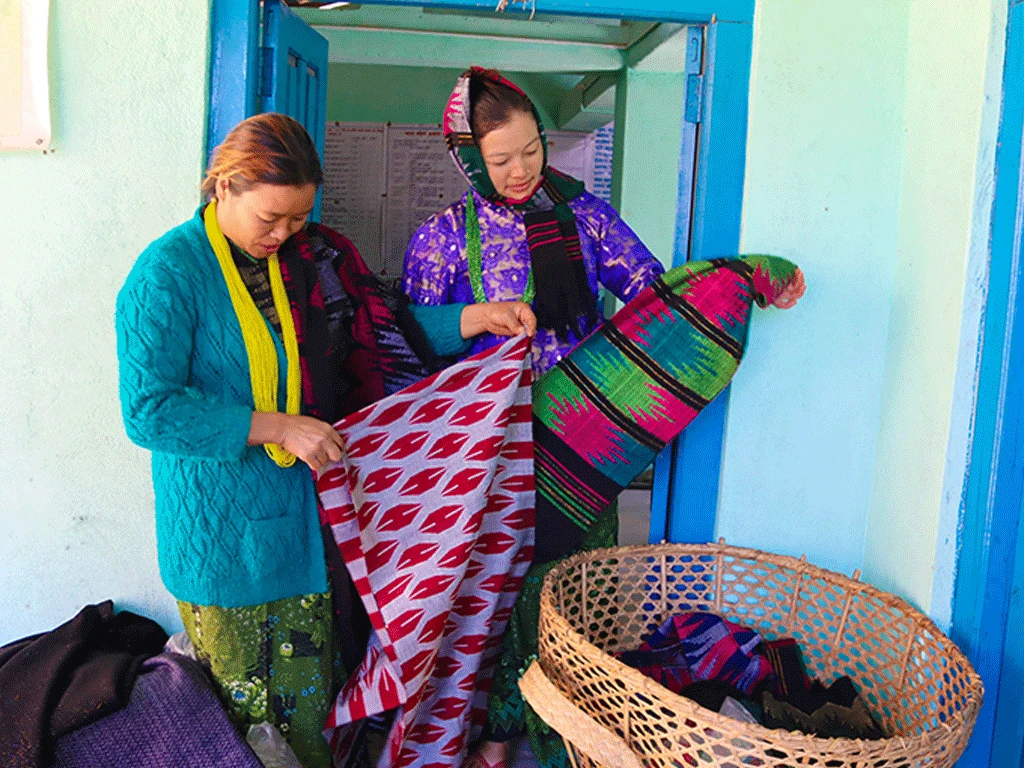 महिला उद्यमीले बुनेको ७ लाखको ढाका कपडा गोदाममै थन्कियो