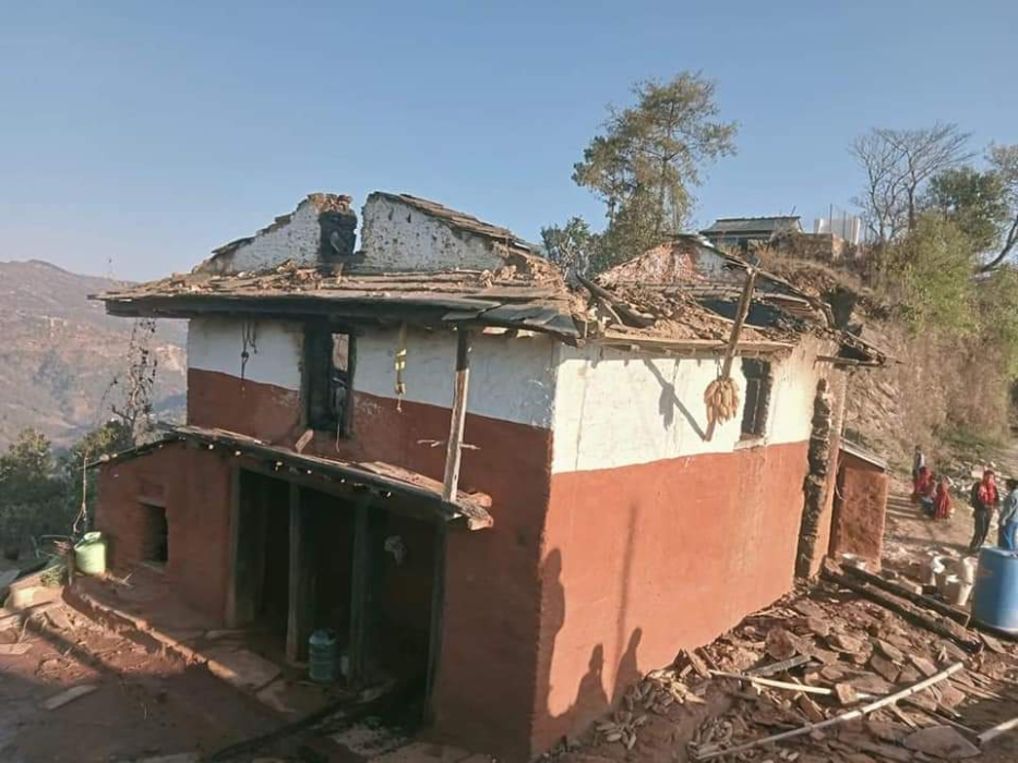 गुल्मीमा आगलागीमा परेर एक वृद्धको ज्यान गयो