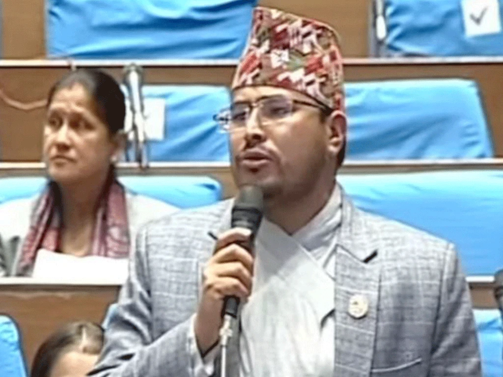 संसदमा ज्ञानेन्द्र शाहीः काठमाडौं महानगरमा प्रशासकीय अधिकृत किन नपठाएको, पाप लाग्ला सरकार?