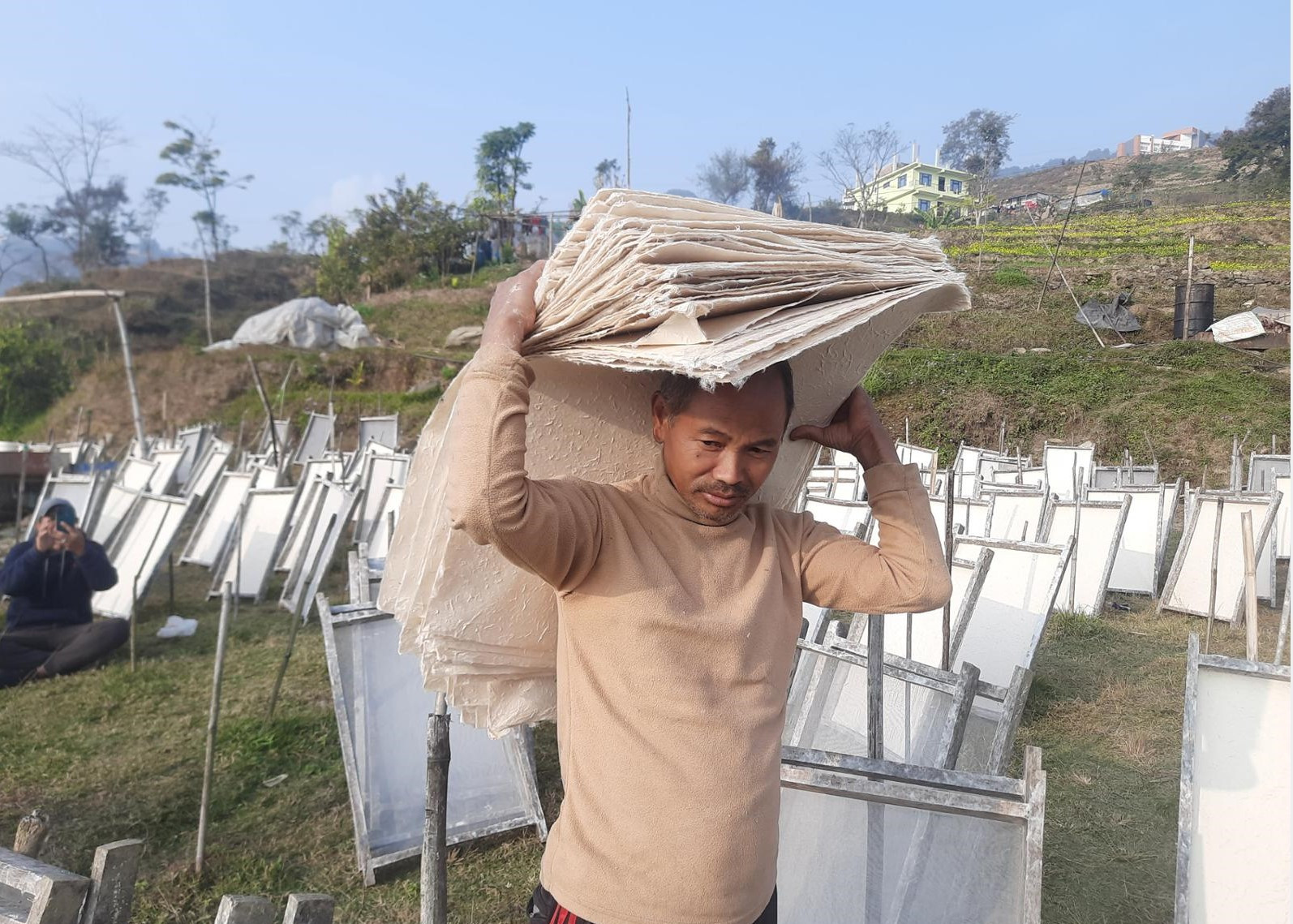 पाँच लाख ऋण काढेर कागज उद्योग, हाल वर्षमै २० लाखको कारोबार