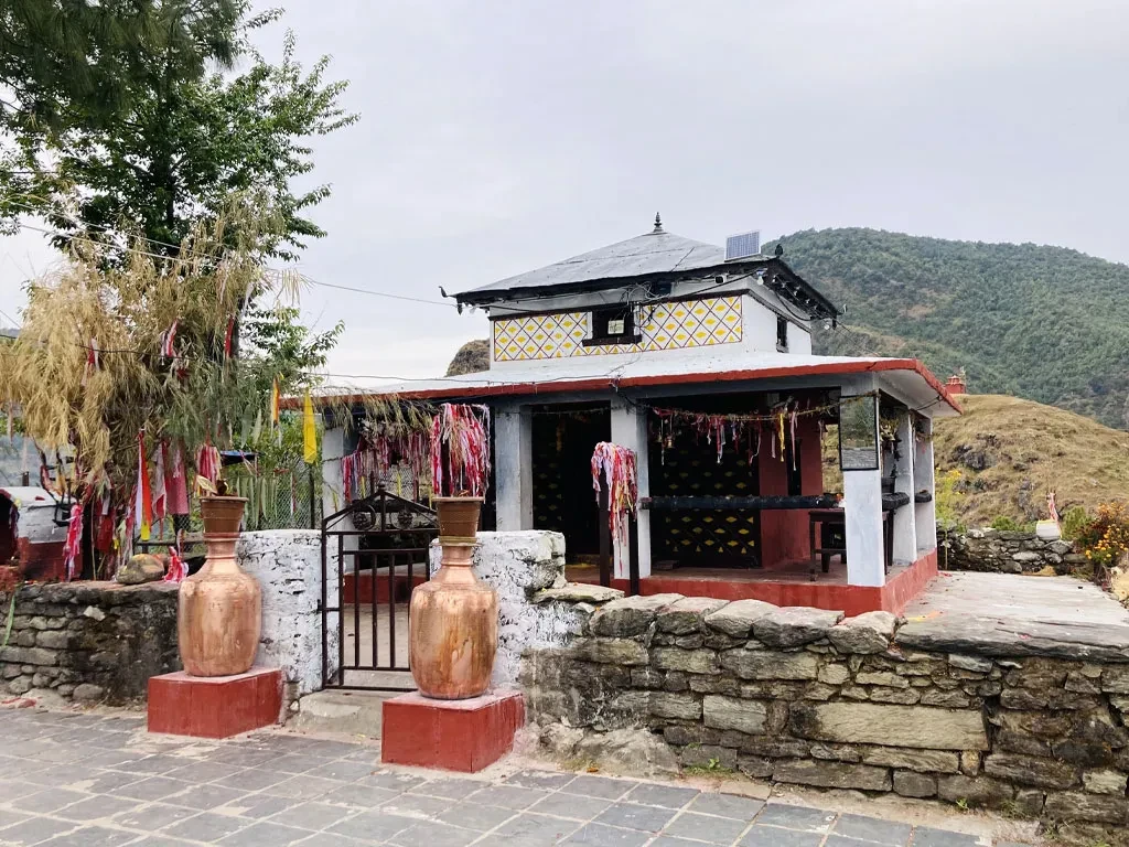 चौतीस वर्षपछि जीर्णोद्वार गरिँदै बलेवा कालभैरव