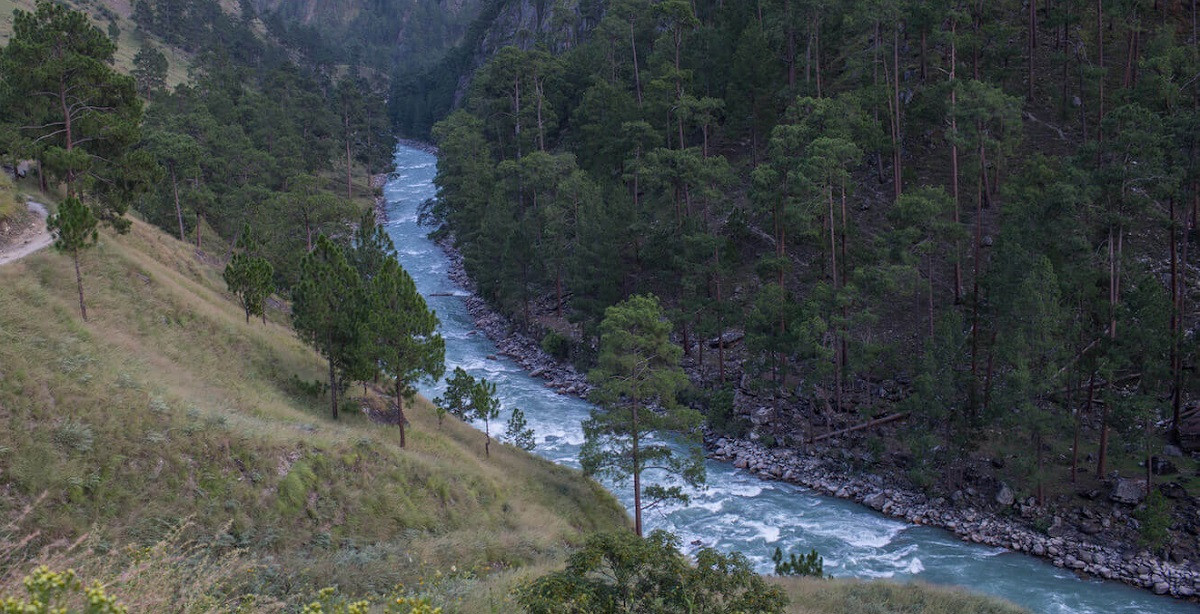 कर्णाली नदीमा युवक बेपत्ता