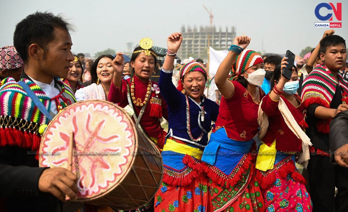 साकेला सौन्दर्यमा उधौली सिली नाच [तस्बिरहरु]