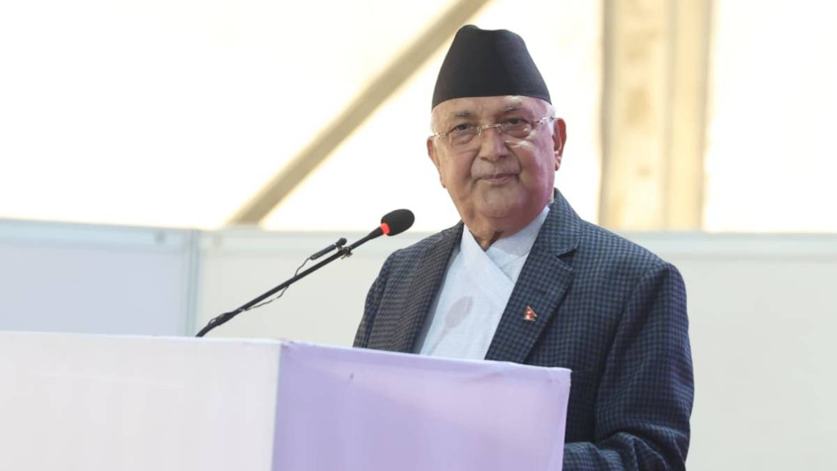 प्रधानमन्त्रीले भने- सरकारले व्यवसायीमैत्री नीति लिएको छ, ढुक्क भएर लगानी गर्नुस्