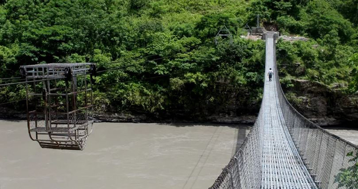 महाकालीमा नेपाल–भारत जोड्ने  थप दुईवटा झोलुङ्गे पुल सञ्चालन