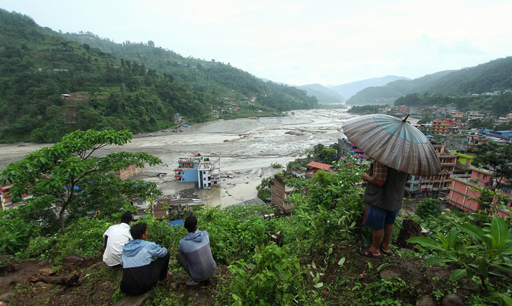 हेलम्बु गाउँपालिकाद्वारा पुनःनिर्माणमा  सहयोग गर्न आग्रह