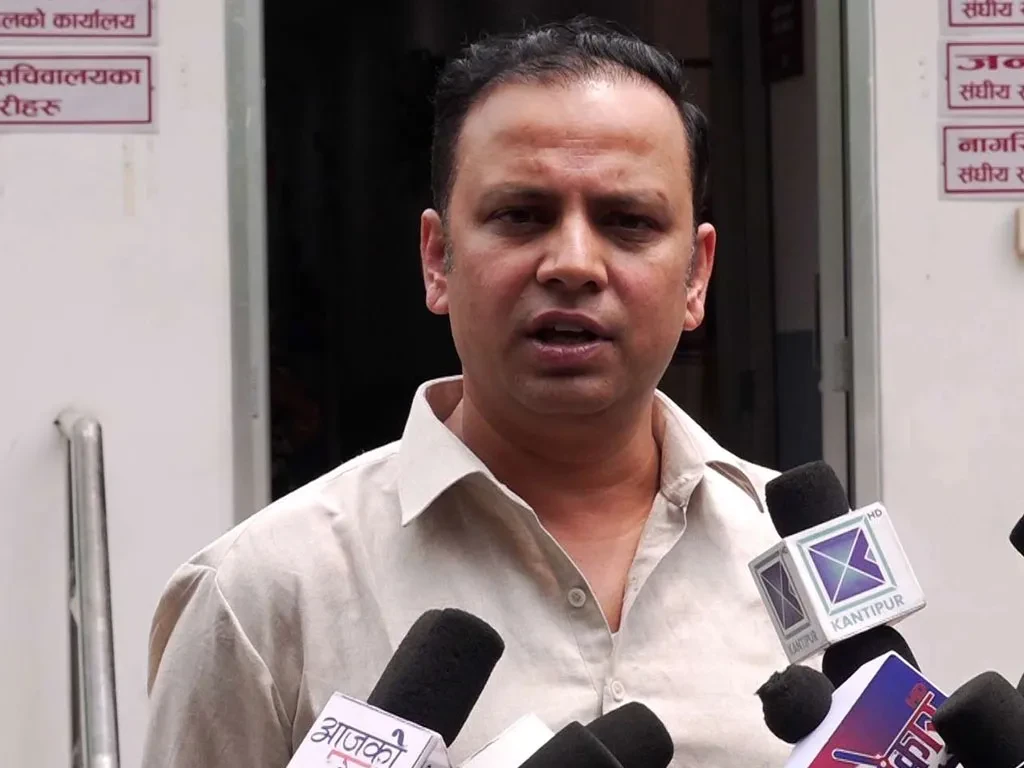 रास्वपा कार्यबाहक प्रवक्ता मनिष झाले भने– त्यहि मात्र न्यायाधीश कसरी आयो?