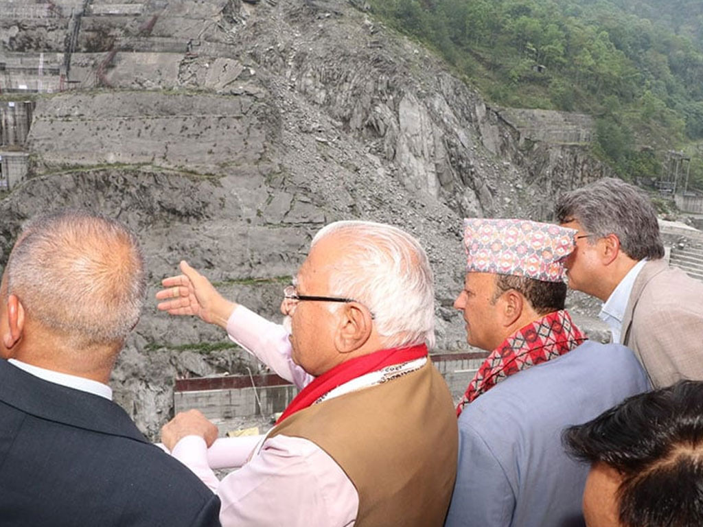 ऊर्जा मन्त्री खड्का र भारतीय समकक्षी खट्टरले गरे अरुण तेस्रो आयोजनाको अवलोकन