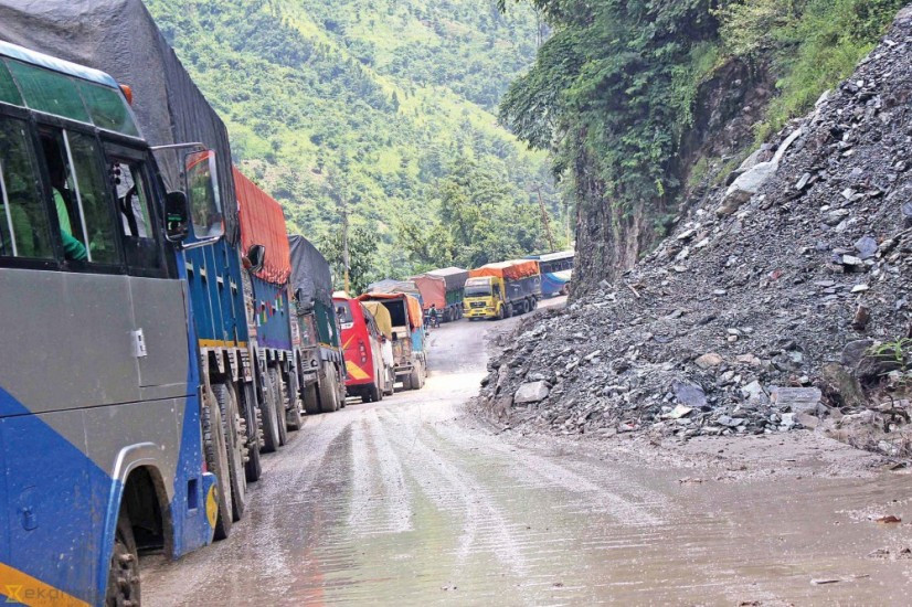 नारायणगढ-मुग्लिन सडक ४ घण्टा बन्द हुने