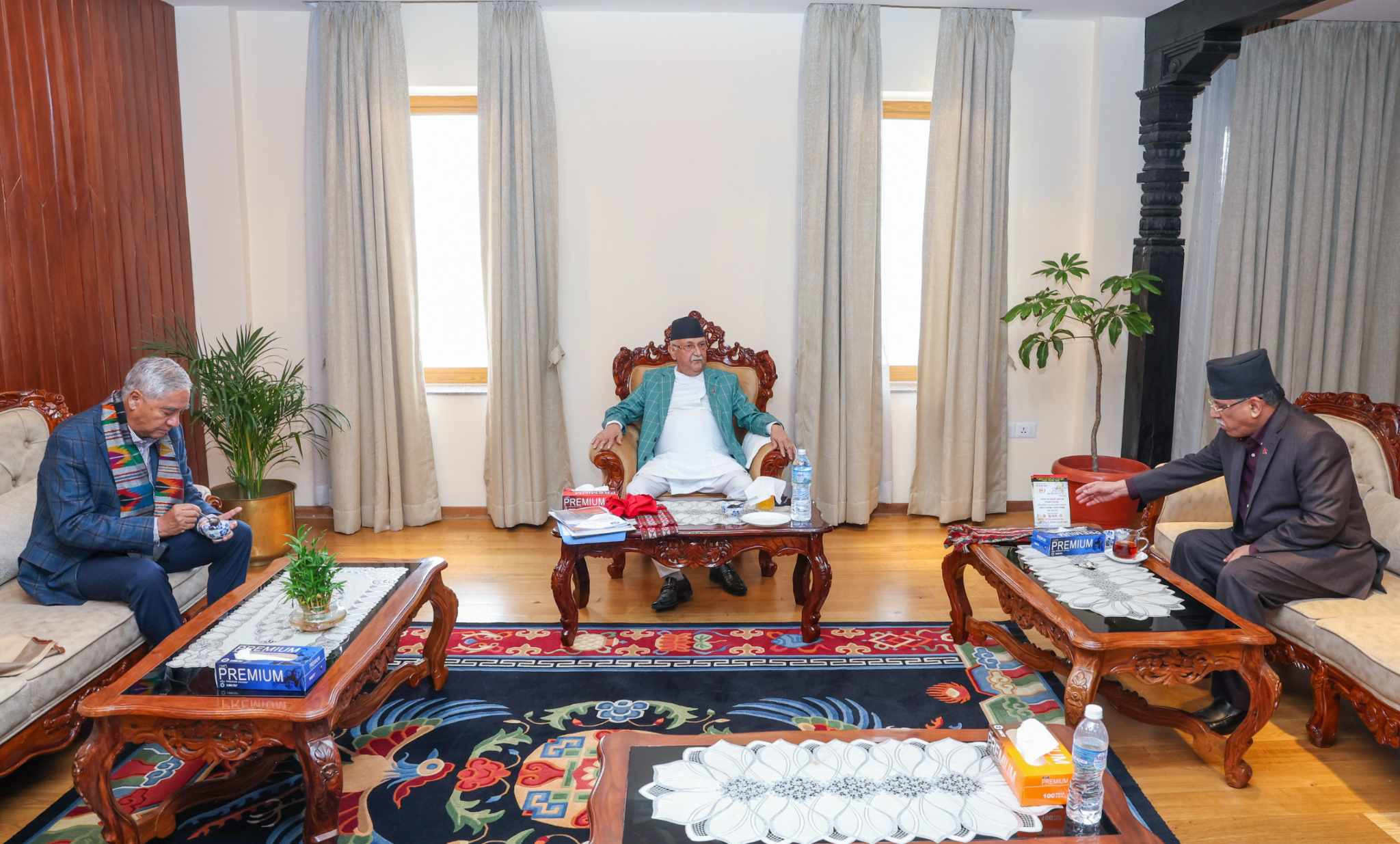 ओली र देउवाको सहमति भयो, बहुमत जुटाएर अध्यादेश यहि महिनाको अन्तिममा पारित!