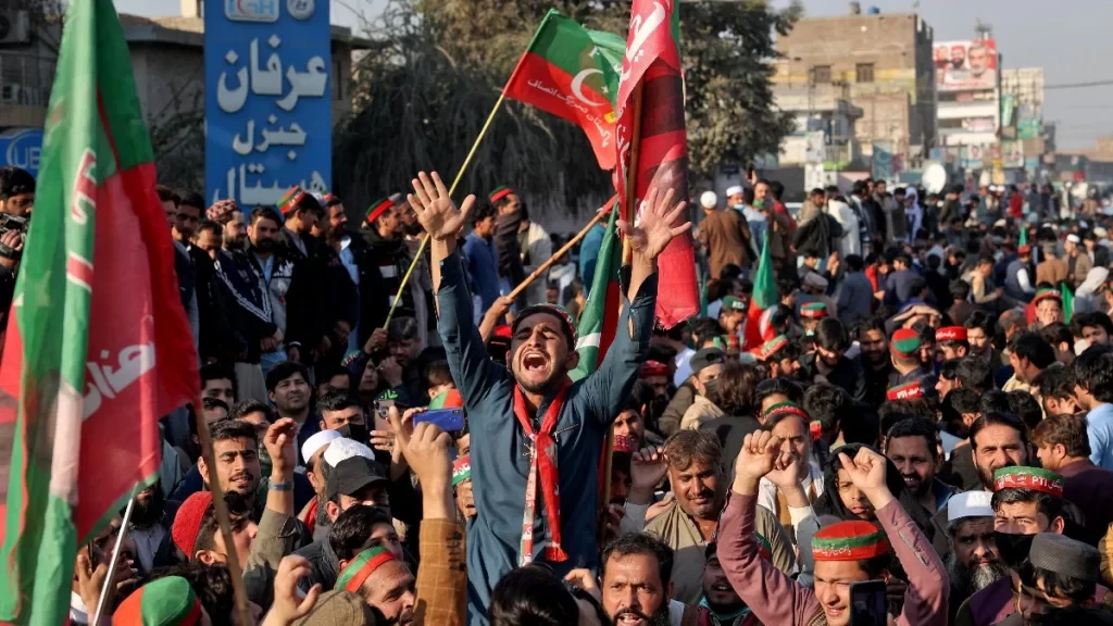 पाकिस्तान निर्वाचन : स्वतन्त्र उम्मेदवार १०१, पीएमएल-एन ७५ र पीपीपी ५४ सिटमा विजयी