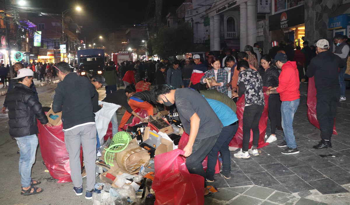 पोखराको आगलागी नियन्त्रणमा, आधा दर्जन बढी व्यापारिक प्रतिष्ठानमा क्षति