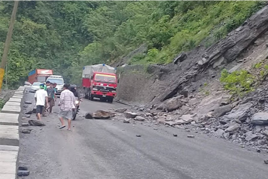 एकतर्फी सञ्चालनमा आयो पृथ्वी राजमार्गको जामुने खैरेनी खण्ड
