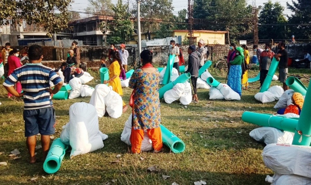 रुकुम पश्चिममा भूकम्प प्रभावितलाई पहिलो चरणको राहत वितरण सम्पन्न