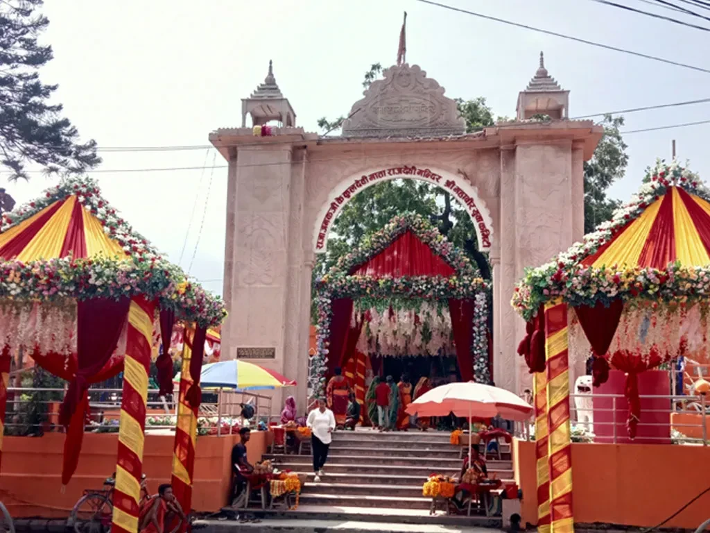 जनकपुरधामको राजदेवी मन्दिरमा १५ हजार बढी बोकाको बलि