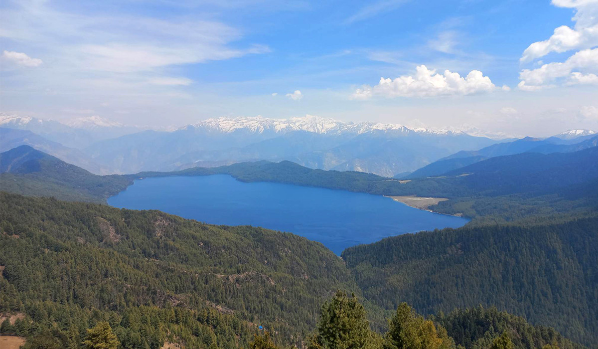 ६ महिनामा ६ हजार बढी पर्यटक रारा पुगे