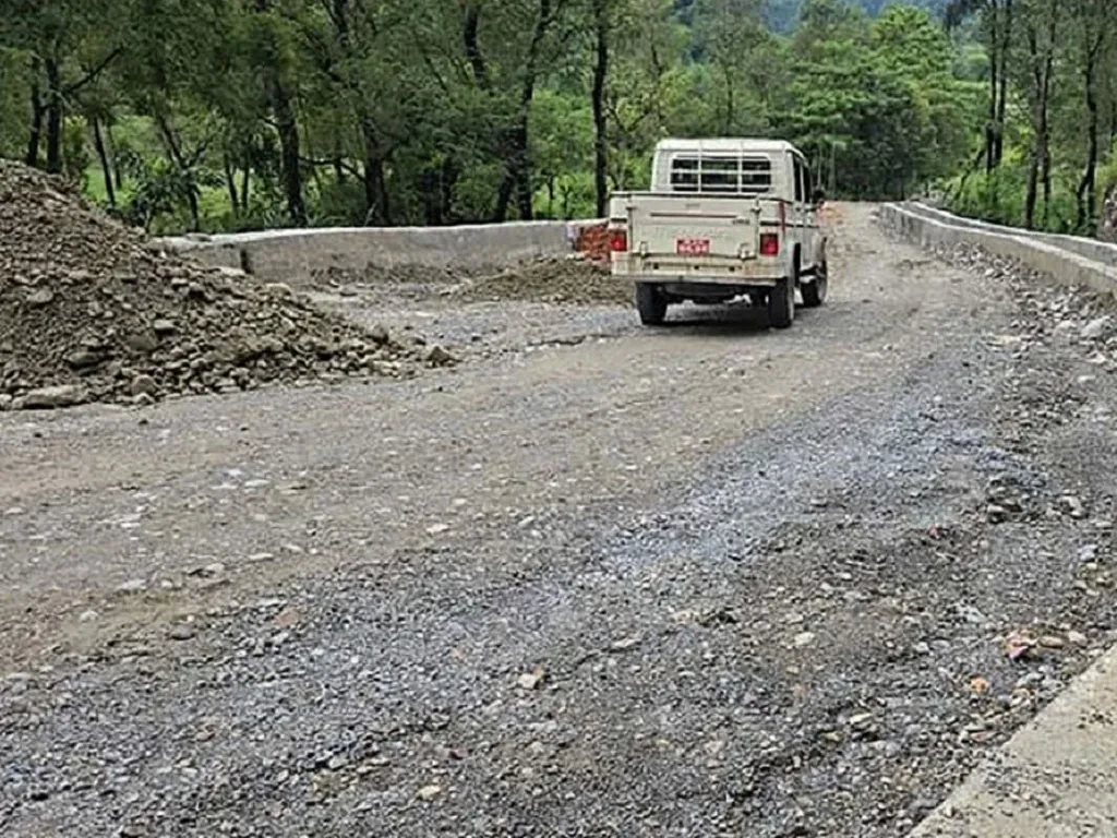 म्याग्दी र बागलुङ जोड्ने सडक स्तरोन्नति सुरु 