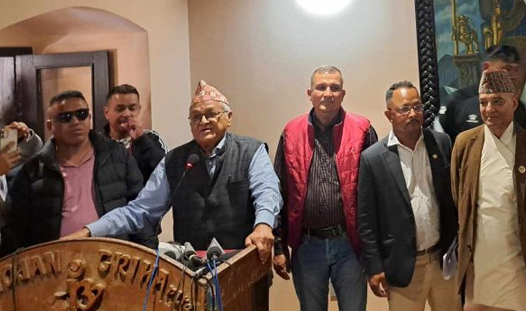 निर्मल निवासका ‘च्वाइस’ नवराज सुवेदीले राप्रपा त्यागे, राजा ल्याउने संघर्षतिर लागेको घोषणा