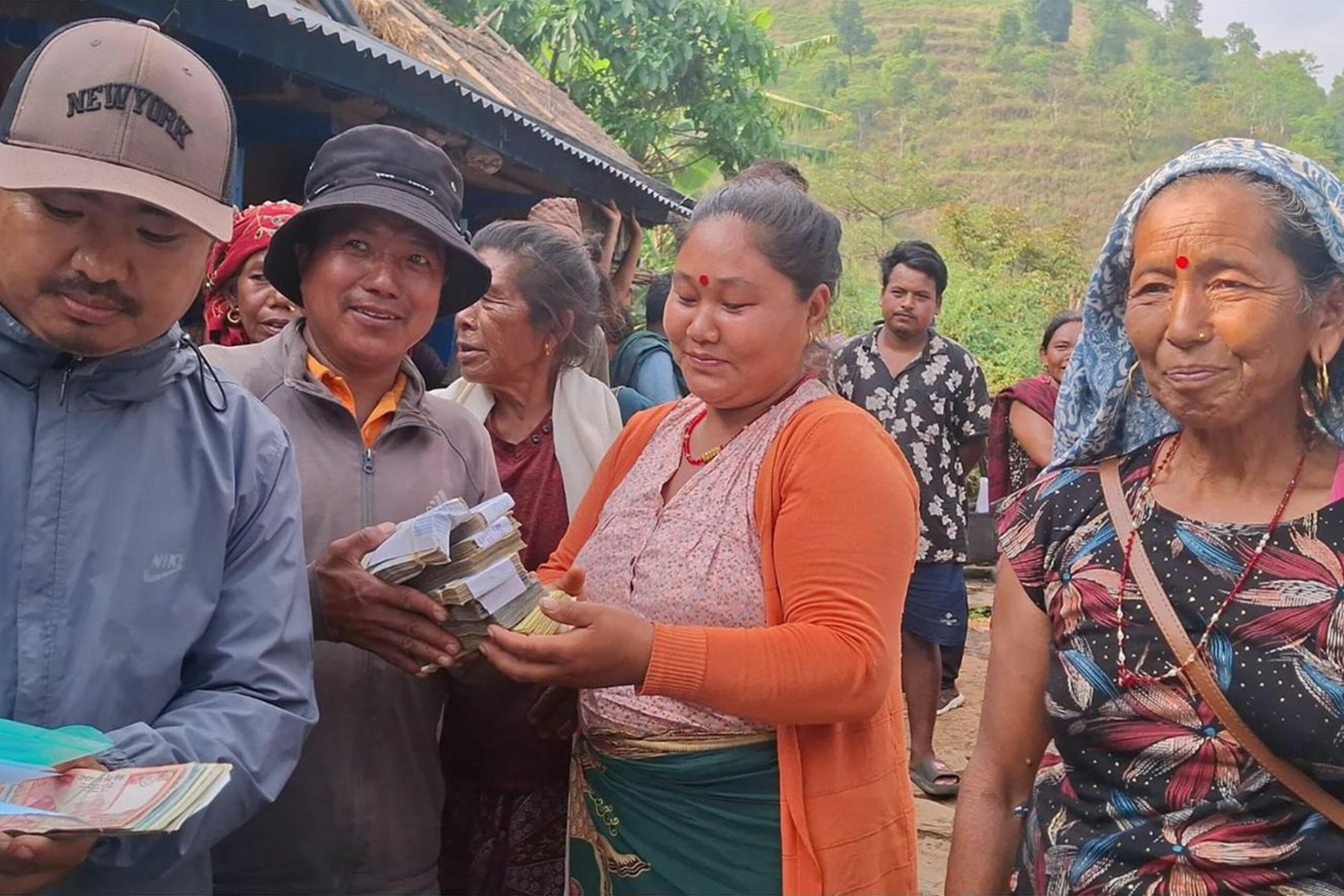मह र मासमा अनुदान पाएपछि तनहुँका किसान उत्साहित