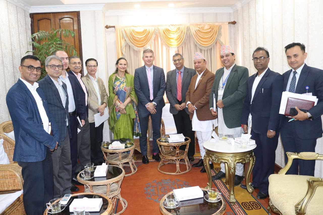 उर्जामन्त्री खड्का र विश्व बैँकका प्रतिनिधीबीच भेट